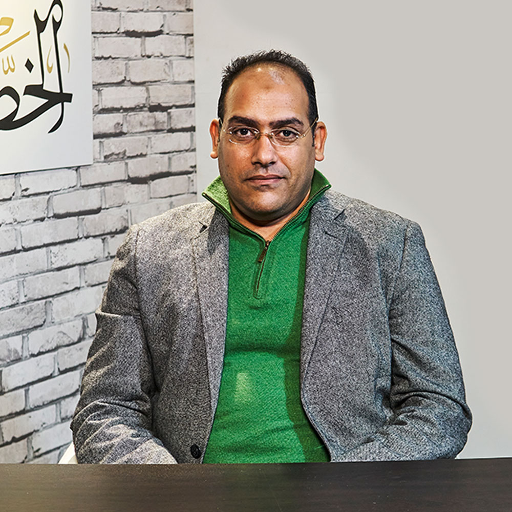 Calligrapher Mohammed Hassan